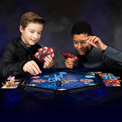 Bakugan Ultra Lupitheon 3" Collectible Action Figure and Trading Card