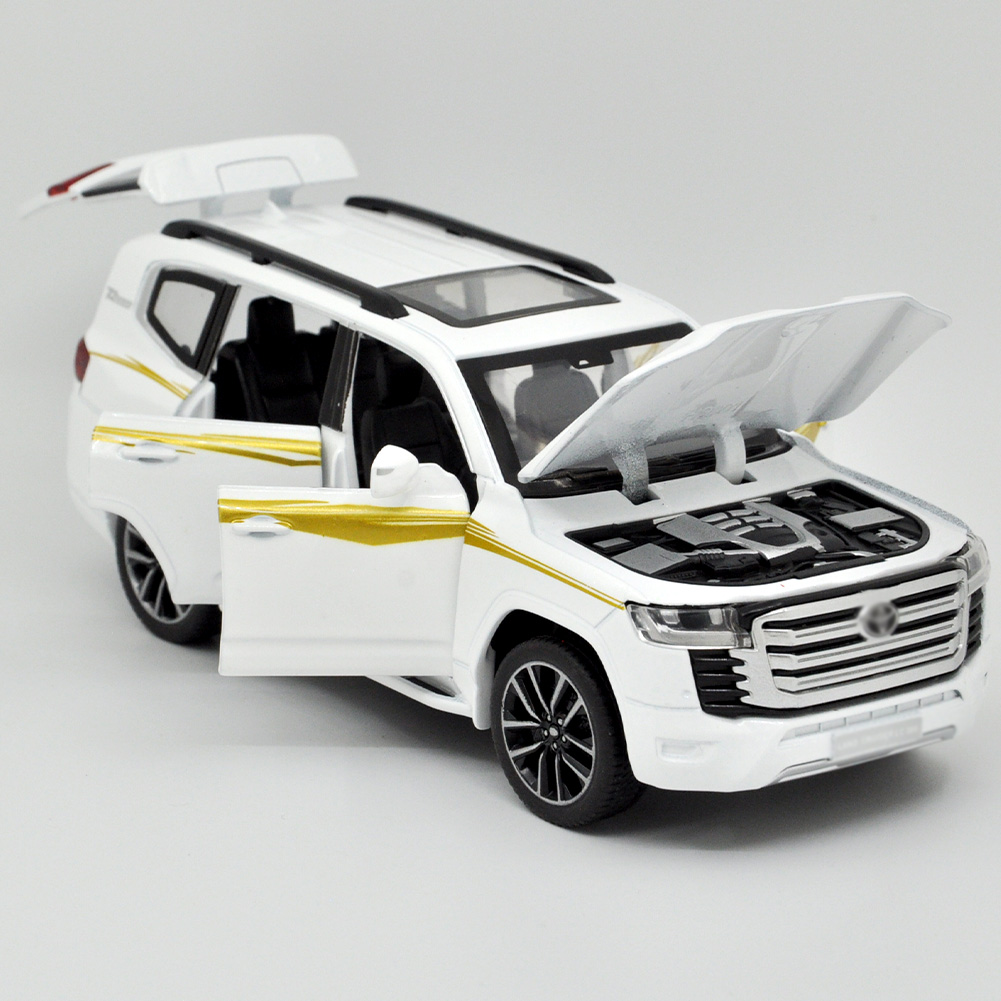 1: 32 Suitable for Toyota Land Cruiser LC300 Alloy Simulation Car Die Casting Model Dynamic Sound and Light Toy Series Collectibles Boy's Birthday Gift