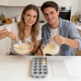 thumbnail image 4 of Moules pour la Saint-Valentin Cuisson avec Formes de Cœur et Designs de Chat - Biscuits Antiadhésifs pour Biscuits et Chocolat, 4 of 5