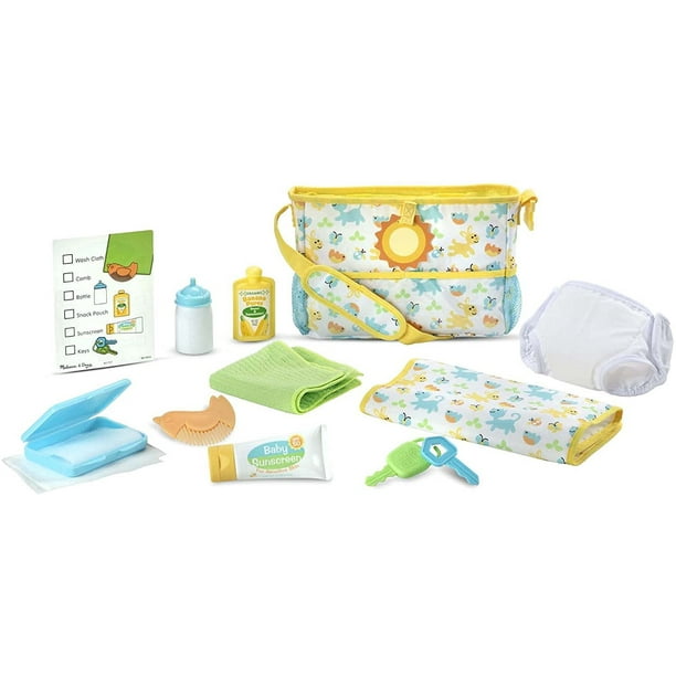 Juego de muñecas Melissa & Doug Mine to Love Travel Time Play Set con bolsa de pañales 17 piezas