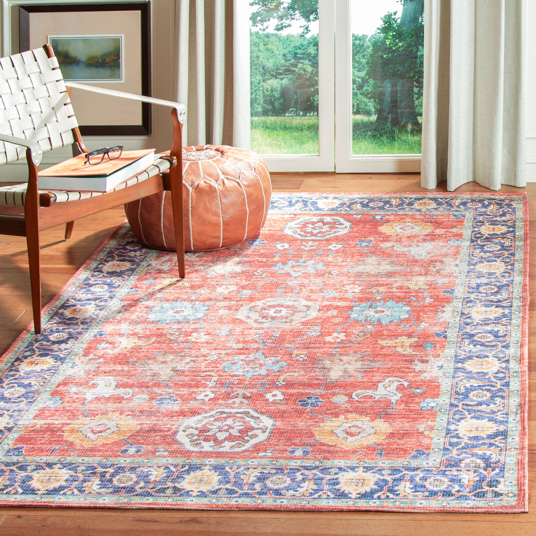 SAFAVIEH Saffron Wallace Distressed Area Rug, Rust/Navy, 4' x 6'