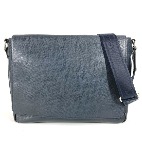 Pre-Owned LOUIS VUITTON M32624 Taiga Roman MM Crossbody Flap Messenger Bag Shoulder... (Good)