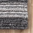 thumbnail image 4 of nuLOOM Tapis de Zone de Shag Touffeté à la Main Classie, Ovale 4' x 6', Gris Multi, 4 of 4