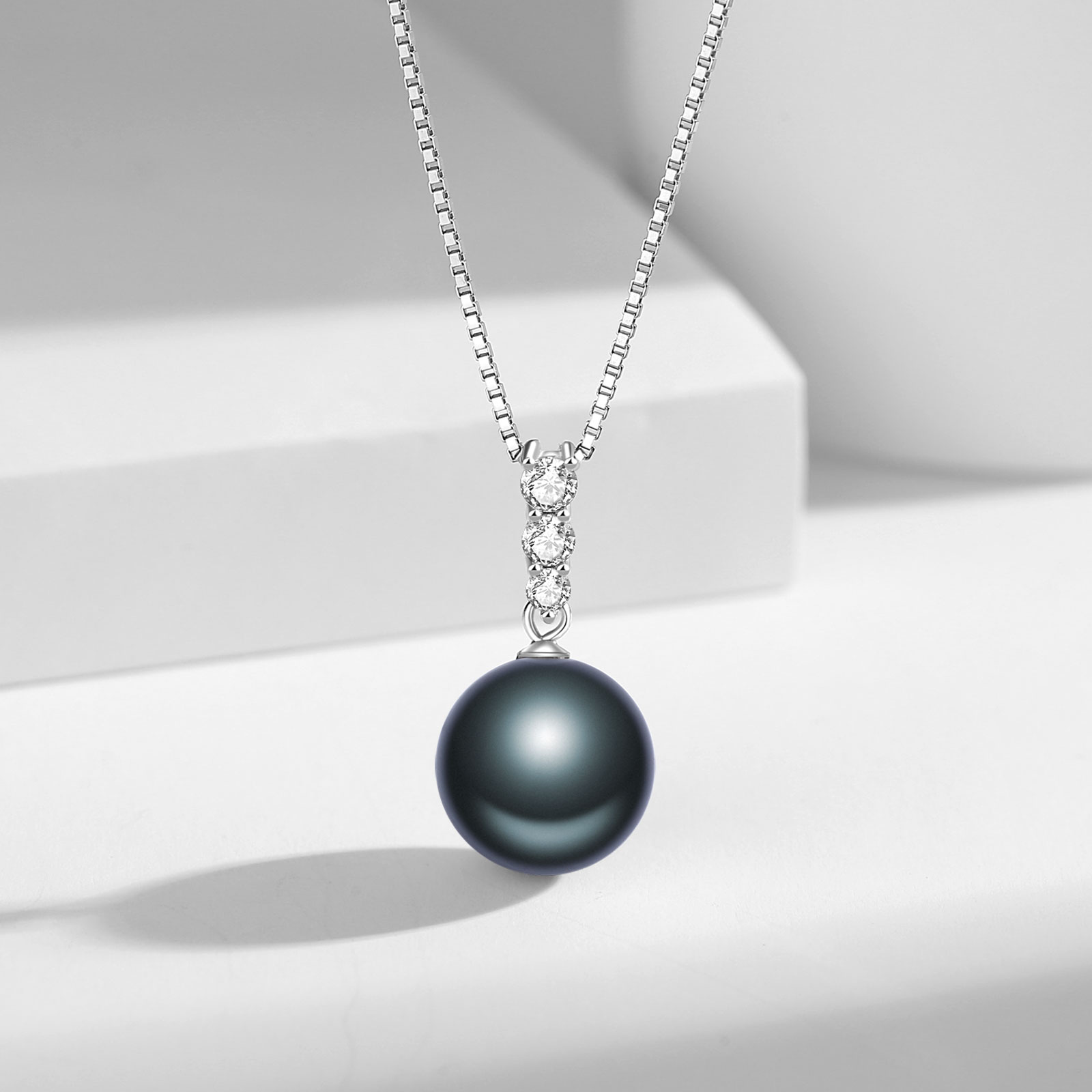 YAMI Tahitian Black Pearl Pendant Necklace, 12-13mm, 925 Sterling Silver, Adjustable 18+2in Chain