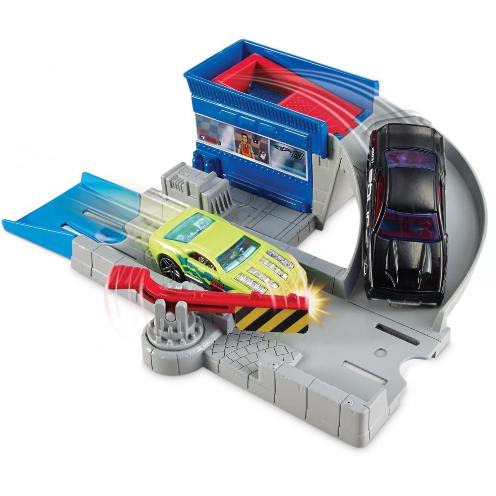 hot wheels robot track