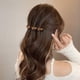 thumbnail image 1 of Xihbxyly Horquilla para Flequillo, Elegante Pinza con Diamantes de Imitación, Elegante Accesorio para El Cabello con Flocado, Fácil de Usar para Un Peinado Rápido, Perfecta para Fiestas, Bodas y Trab, 1 of 4