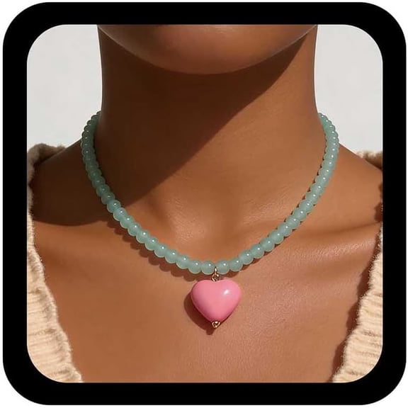 Vintage Puffed Heart Pendant Necklaces Glass Bead Choker Necklaces Pink Resin Heart Necklace Blue Bead Chain Necklace Gemstone Beads Choker Pendent Jewelry for Women
