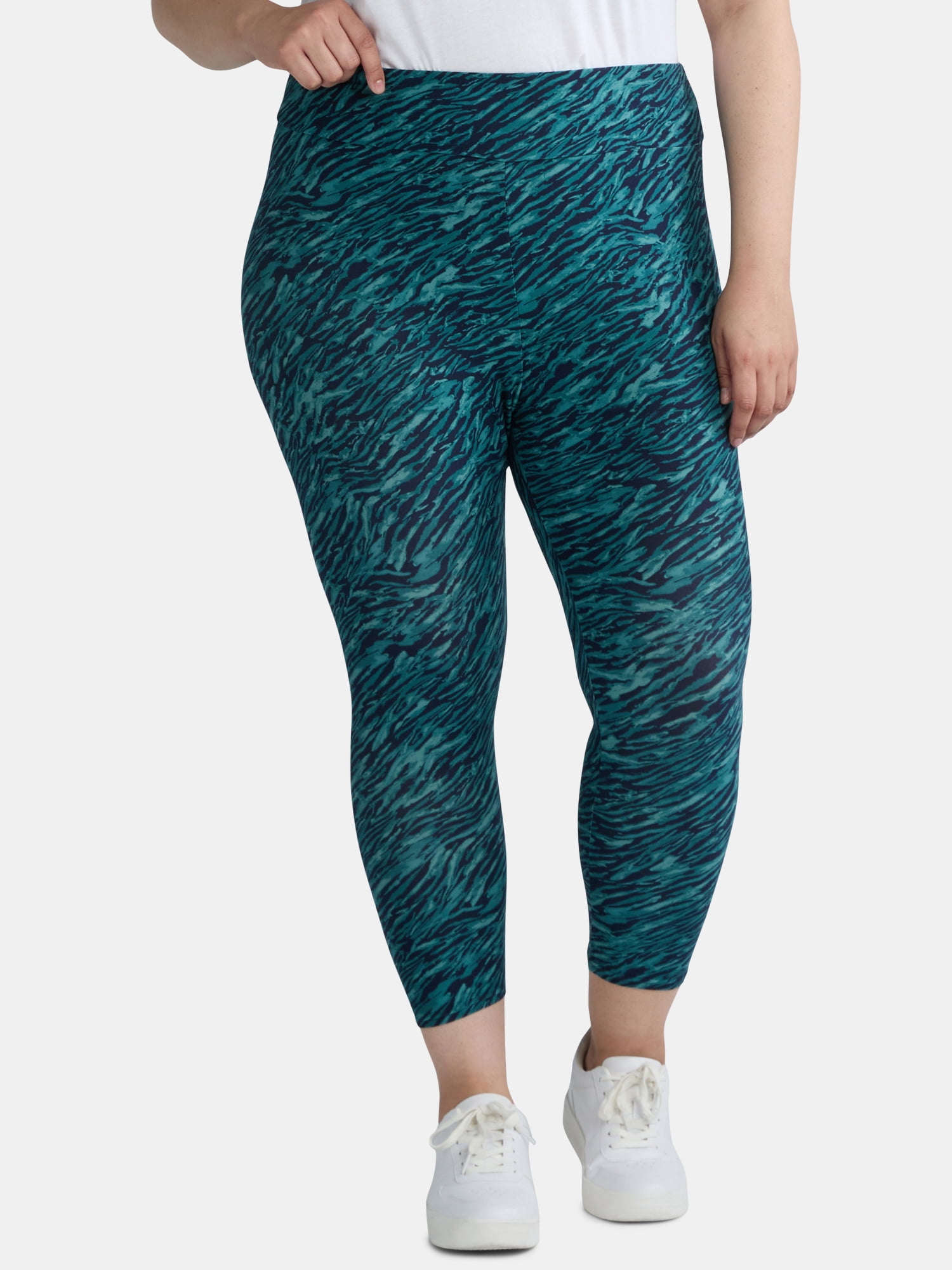 Terra & Sky's Women's Plus Capri Leggings, 2-Pack