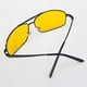 thumbnail image 3 of Gafas de sol con montura metálica polarizada diseñadas para conducción nocturna. Mejoran la visión y reducen el deslumbramiento con protección UV400., 3 of 5