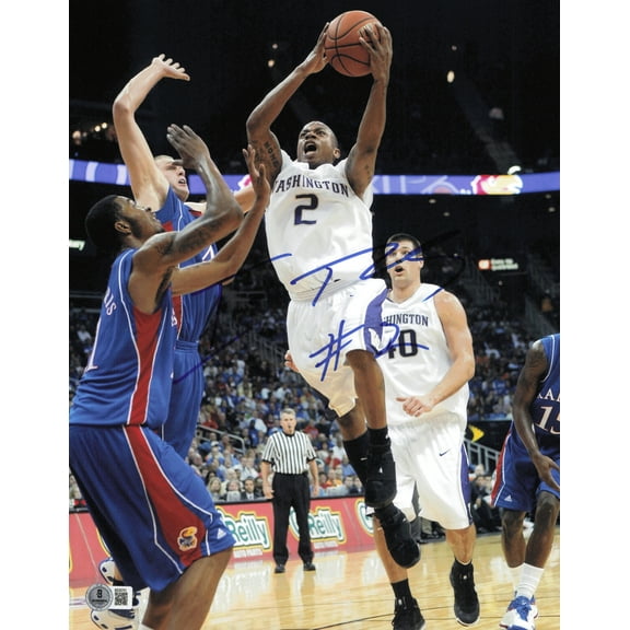 Isaiah Thomas Autographed 11x14 Photo Washington Huskies Beckett BAS QR #SB30701