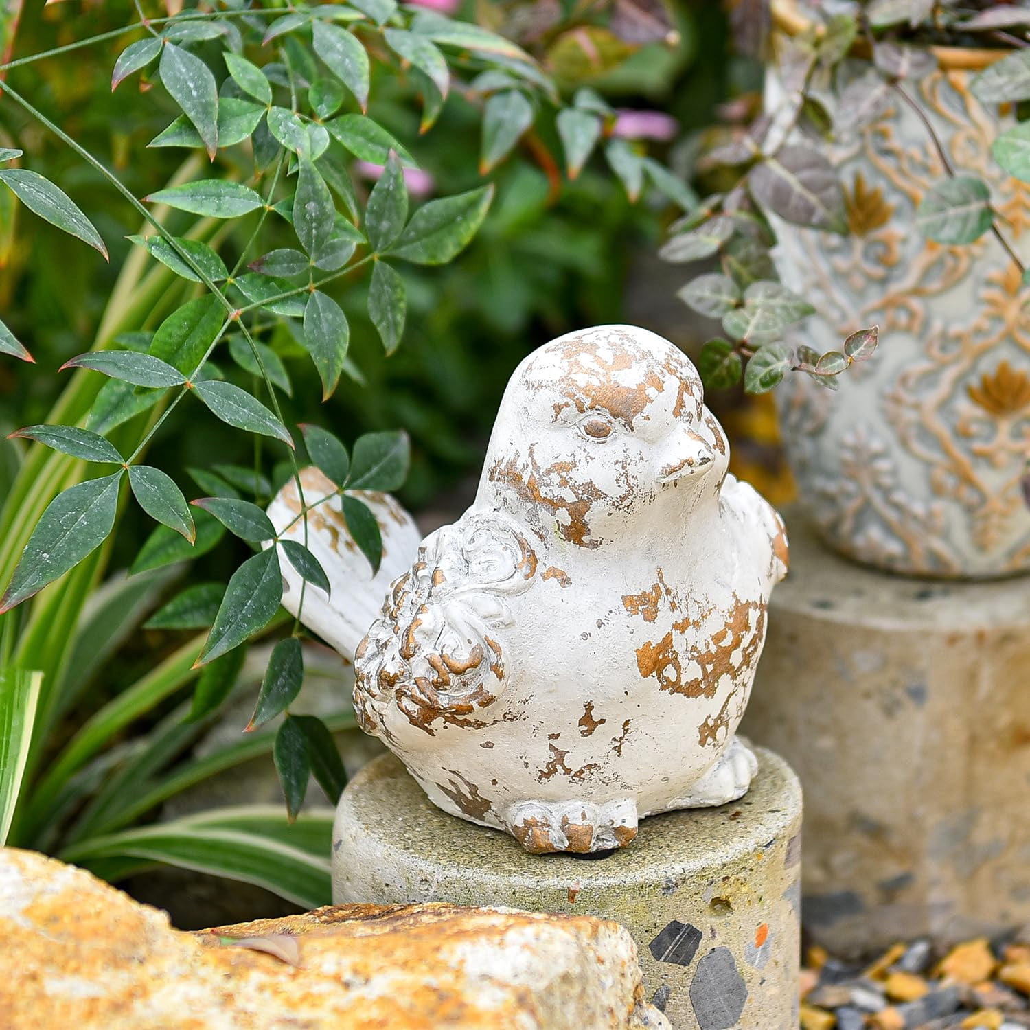 Sungmor Garden Bird Statue Outdoor Figurine, Cement Bird Sculpture for Patio Yard Lawn Ornament, Indoor Outdoor Large Stone Bird Decorations Statue, Funny Animal Sculpture Gardening Gift