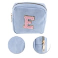 thumbnail image 4 of Bolsas de maquillaje de patrón de letra E de 1 pieza para viajar en terciopelo azul, 4 of 5