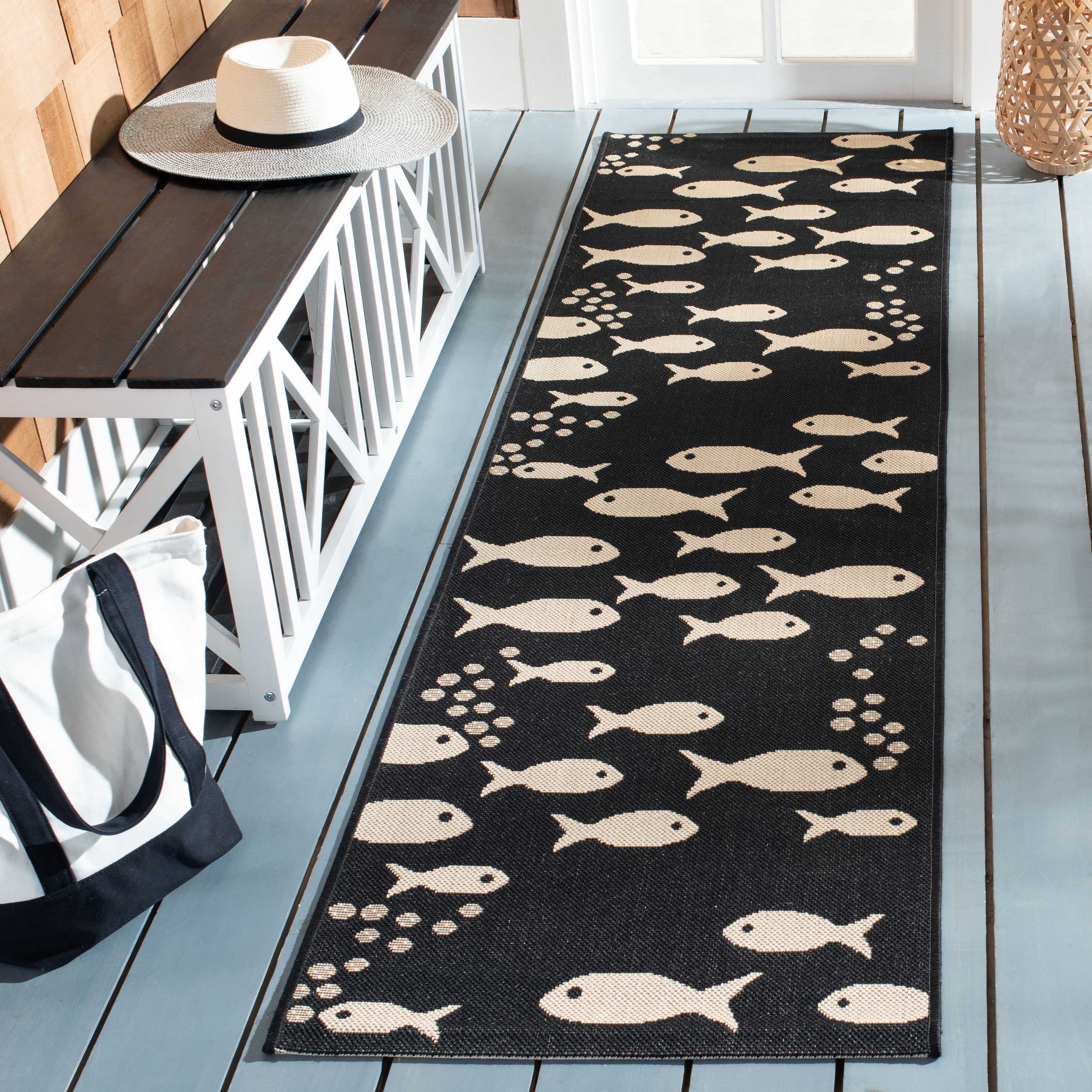 SAFAVIEH Courtyard Trena Fishes Indoor/Outdoor Runner Rug, Black/Beige, 2'3" x 6'7"