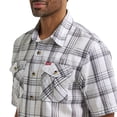 thumbnail image 4 of Chemise tissée à manches courtes pour hommes Wrangler®, 4 of 5