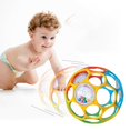 thumbnail image 4 of une Balle En Caoutchouc Souple Avec Des Trous Petits, Moyens Et Grands Pour Que Bb Puisse Saisir La Balle, 4 of 4