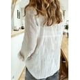 thumbnail image 3 of Chemise de Base Unie Texturée Blanche pour Femme, 3 of 4
