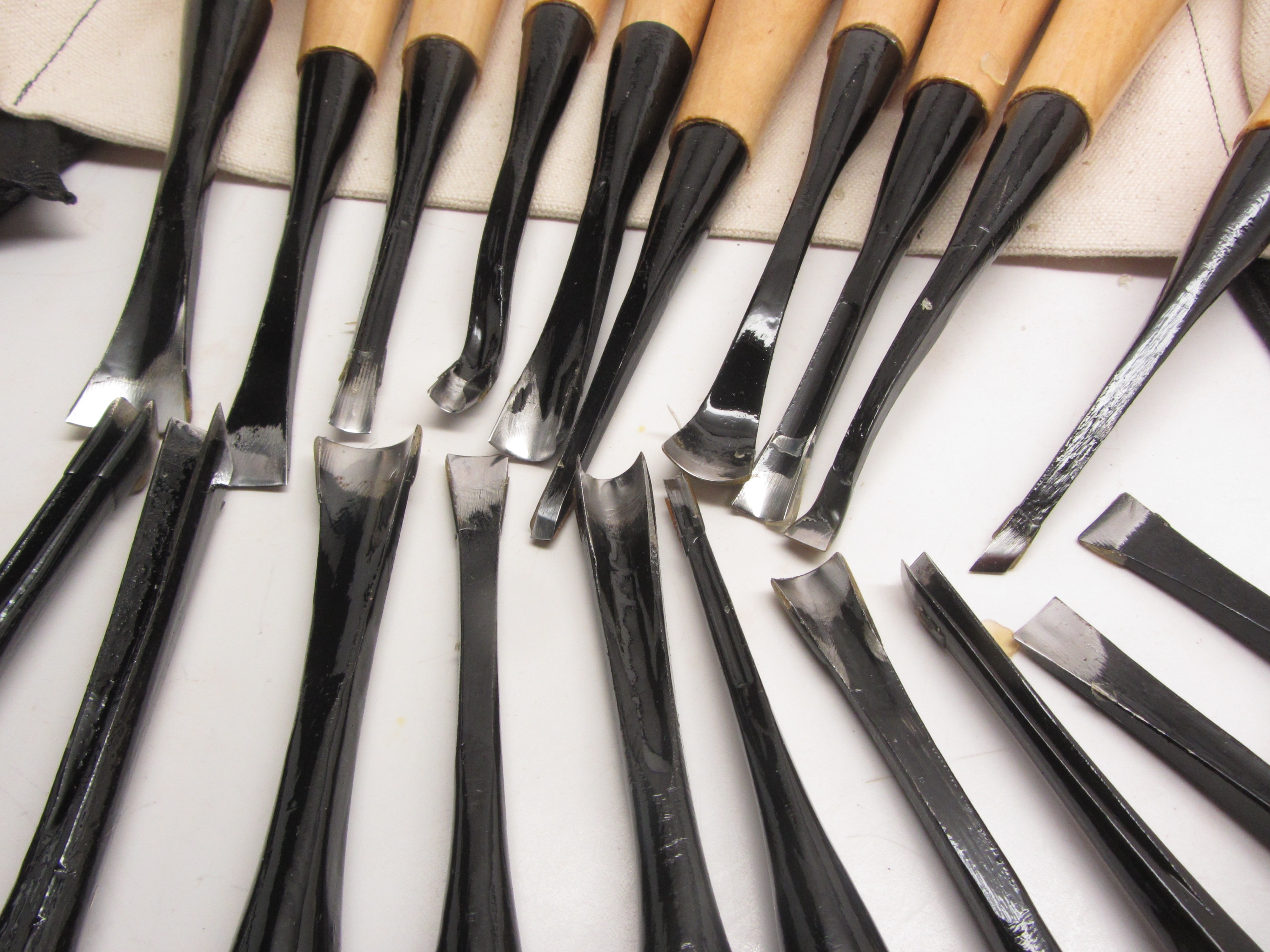 20pc Mastercarver Detail Wood Carving Tools Set w//Canvas Roll 401005