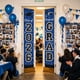 thumbnail image 1 of Pancartas para el porche de graduación 2026 – Letreros de felicitación para la clase de 2026 para la puerta, ideales para la decoración de fiestas de graduación de la escuela secundaria y la, 1 of 6