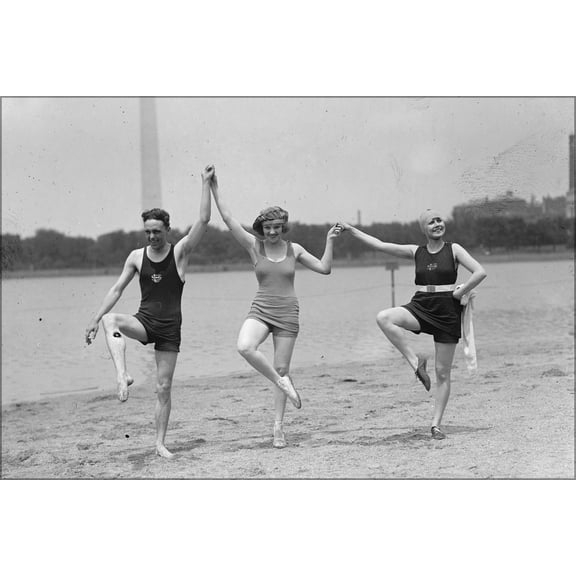 24"x36" Gallery Poster, kay laurell, Potomac Tidal Basin beach, Washington, D.C. 1922