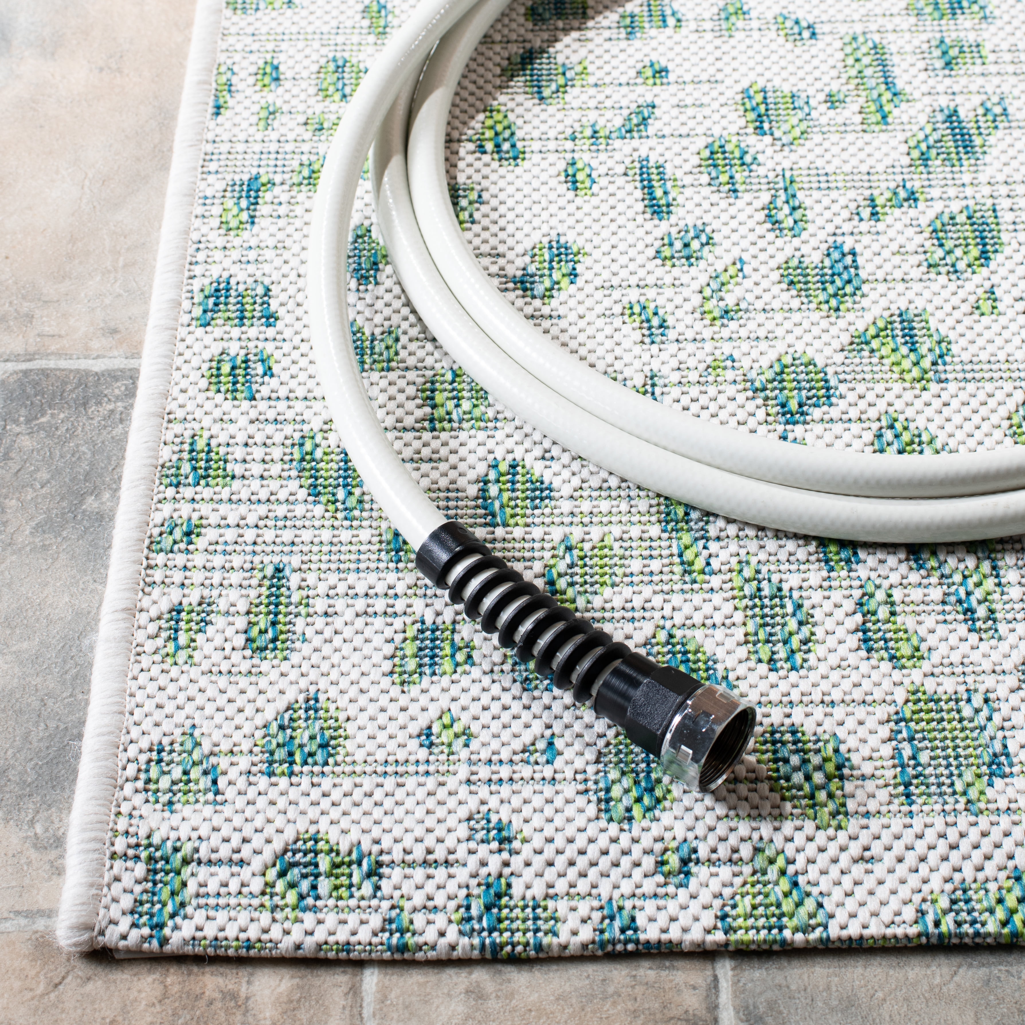 Safavieh Courtyard Karina Animal Indoor/Outdoor Area Rug, Ivory/Green, 6'7" x 6'7" Square