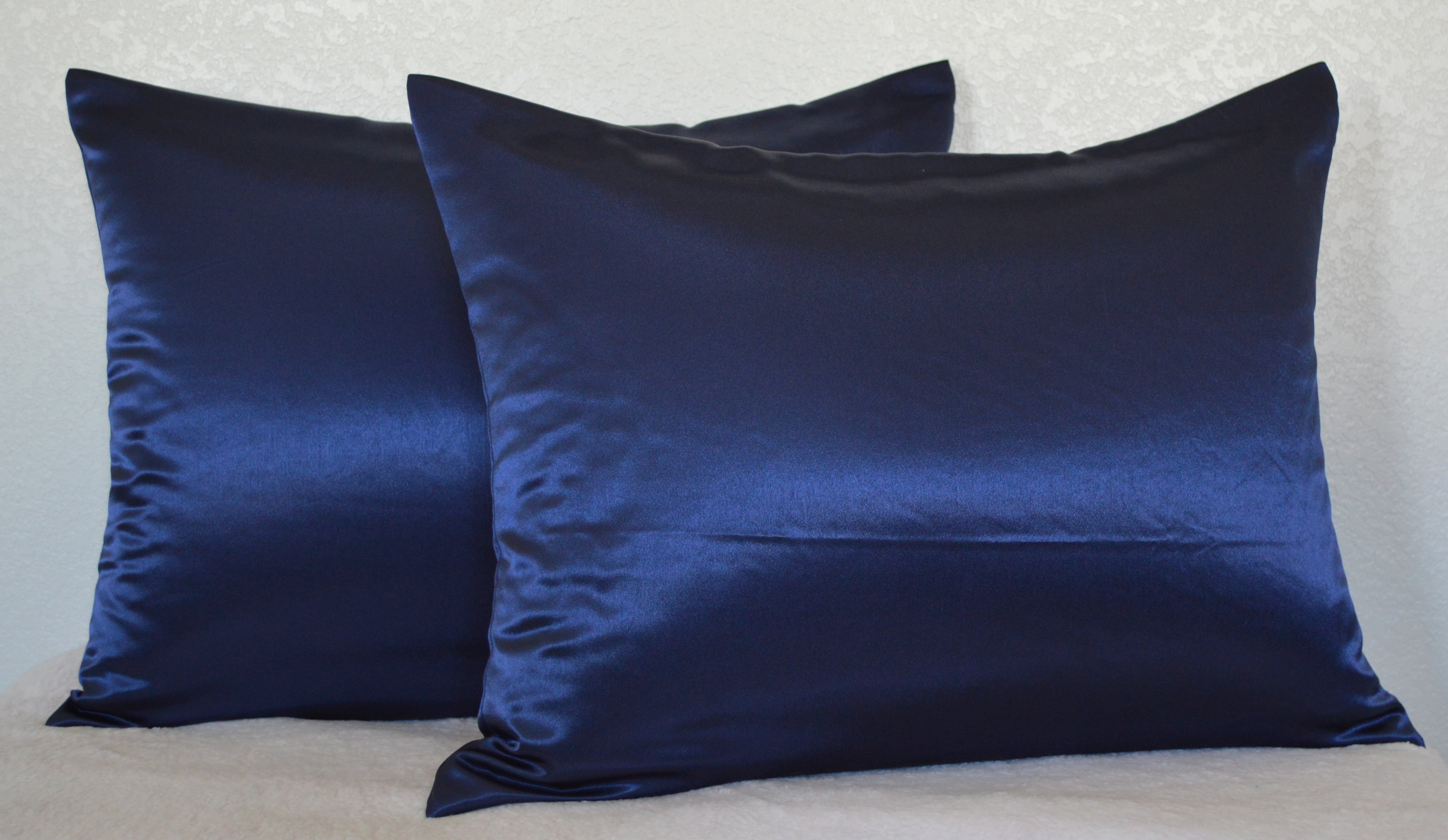 Aiking Home 350TC Bridal satin Pillow Cases, Zipper Closure (Pack of 2