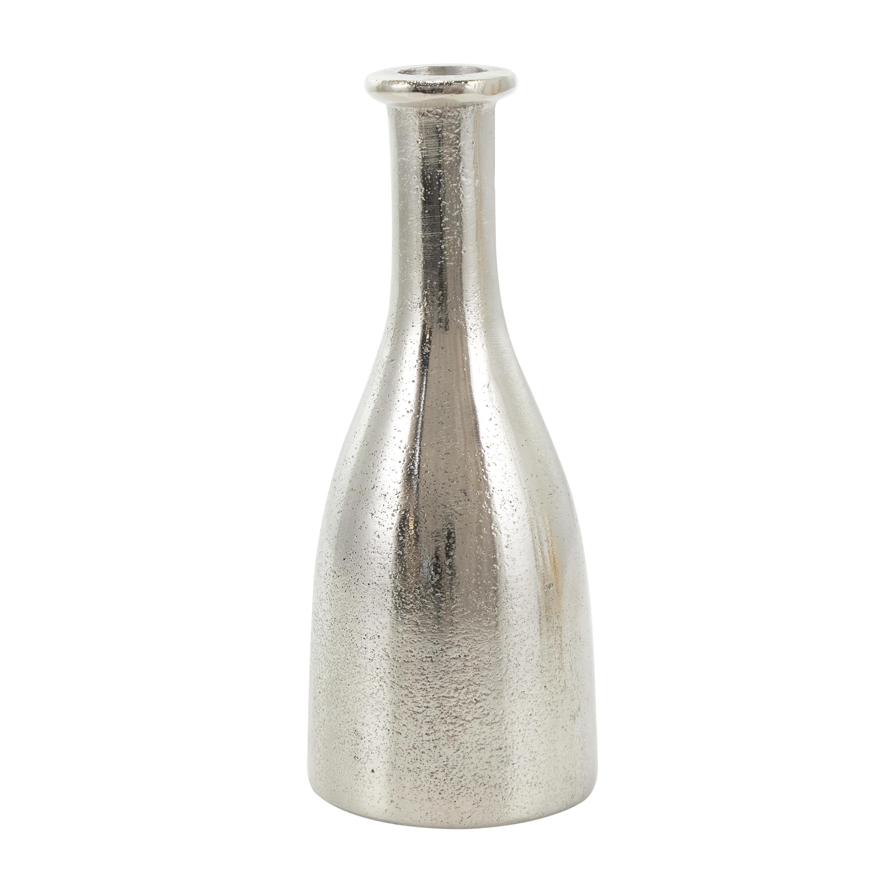 DecMode 2 Candle Silver Aluminum Metal Candle Holder with Varying Shapes, Set of 2