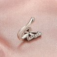 thumbnail image 2 of Piercing falso para nariz Yashi con forma de mariposa y diamantes de cristal sin perforación, 2 of 4