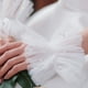 thumbnail image 3 of 1 par de guantes de ópera para mujer con puños de encaje blanco y perlas, puños cortos de gasa de nailon, puños de malla, accesorios de disfraz, 3 of 7