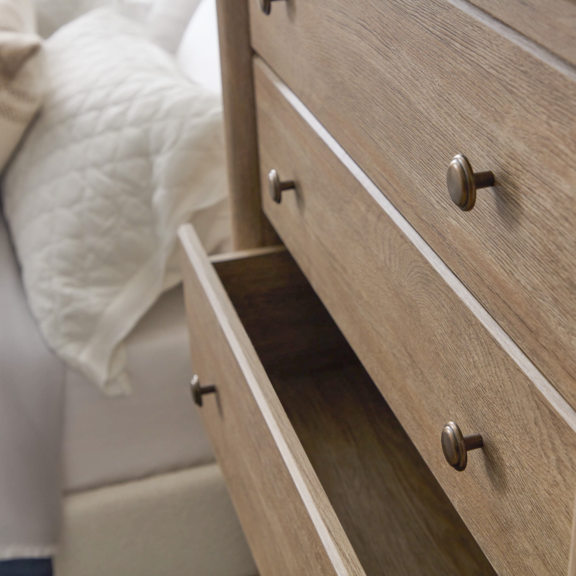 My Texas House Monroe 5-Drawer Dresser, Brushed Oak Finish