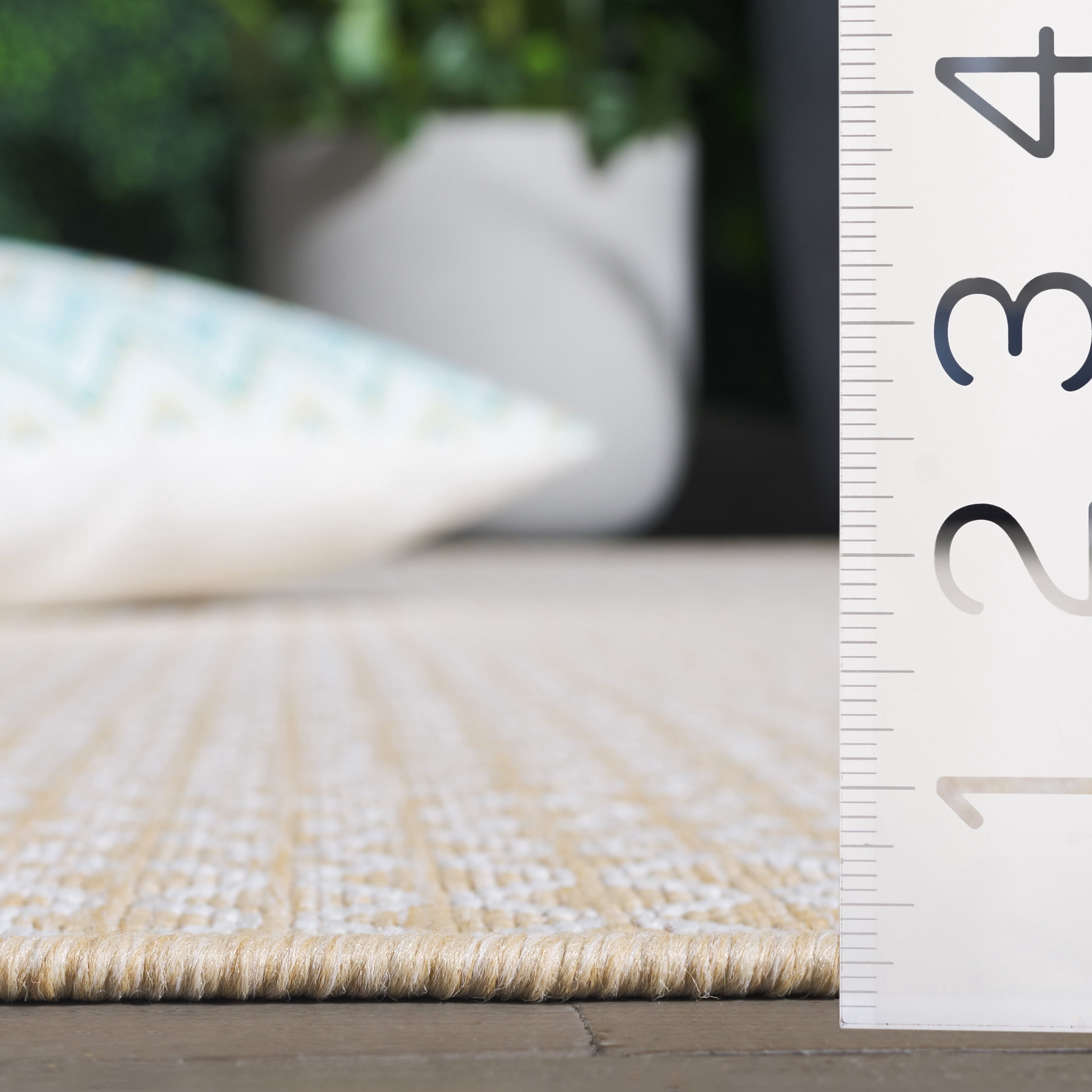 SAFAVIEH Terrace Bayon Geometric Indoor/Outdoor Area Rug, Beige/Ivory, 6'7" x 6'7" Square
