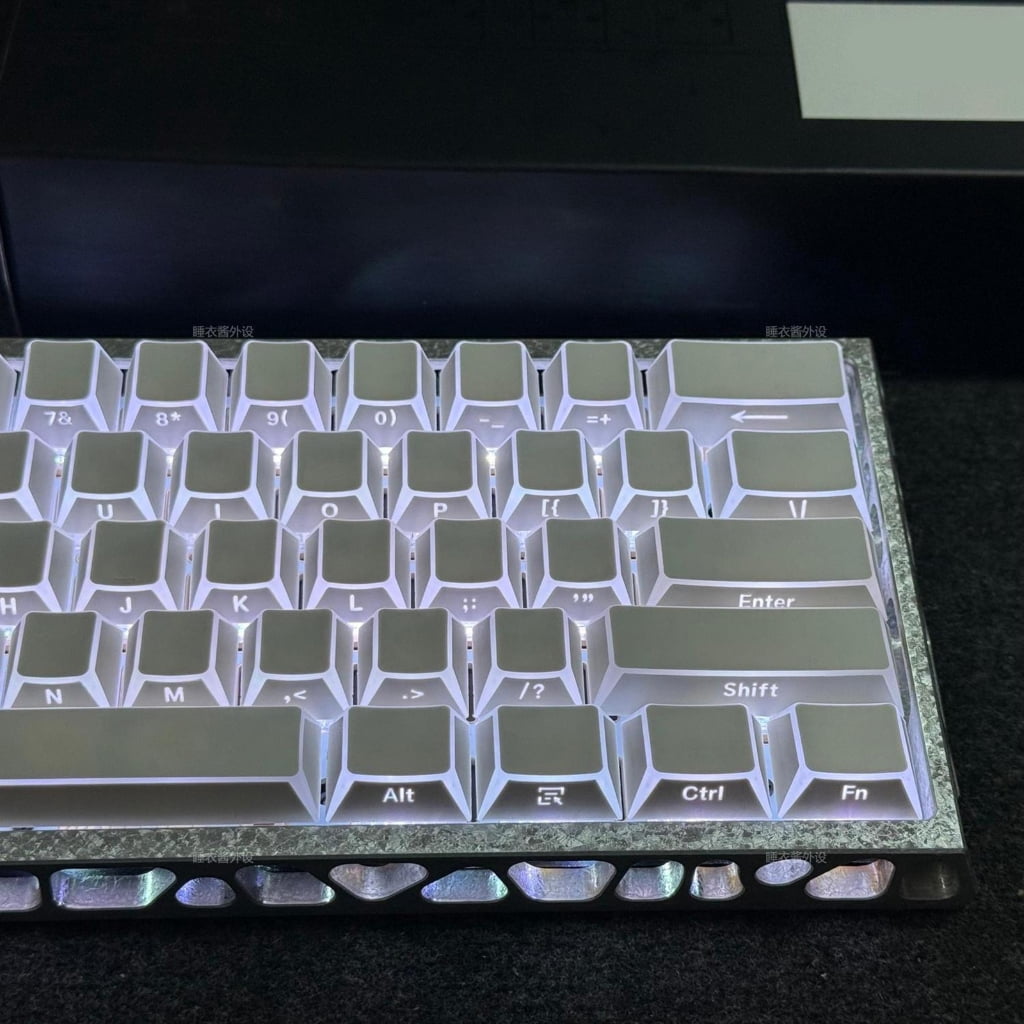 137Pieces PBT Keycaps Side Print For 61 To 108 Keys Mechanical Keyboard Double Shot Construction