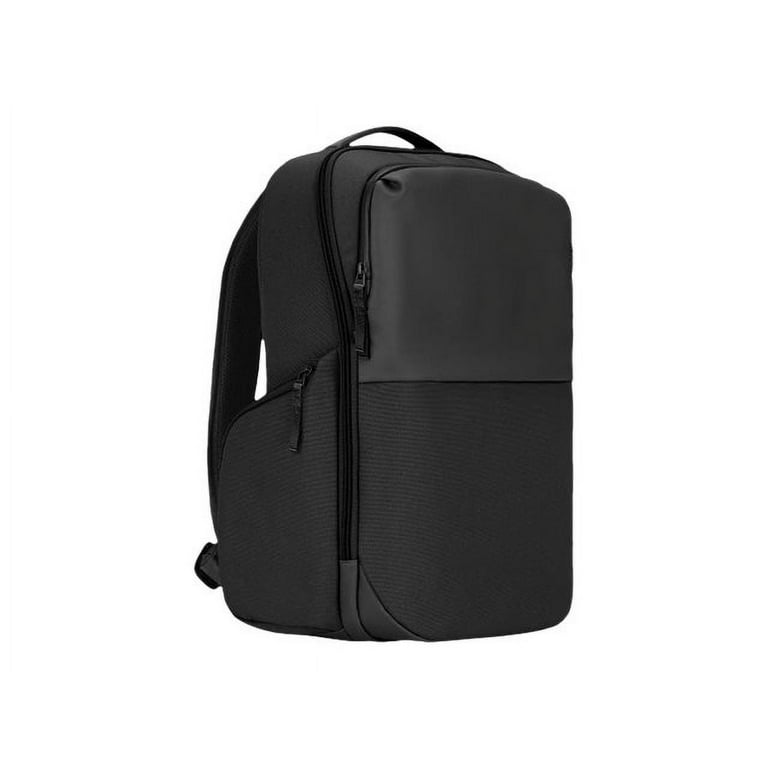 incase A.R.C. Daypack Black
