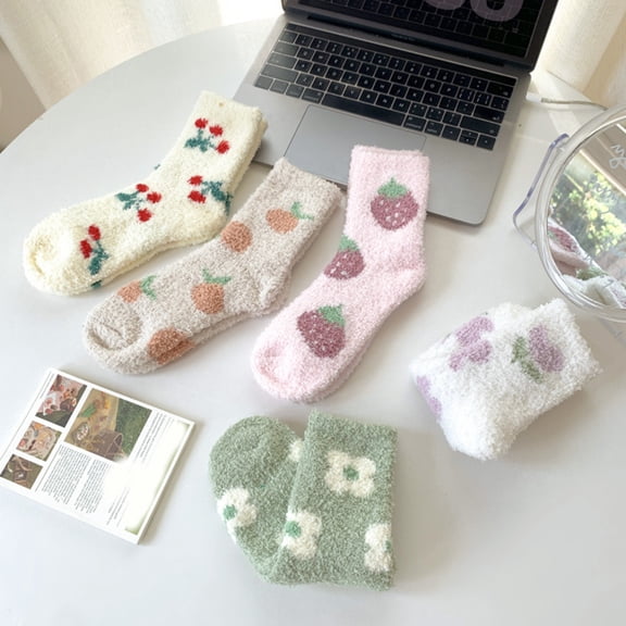 Womens Floral Print Thermal Socks Lightweight Athletic Design for Winter Sports and Casual Wear