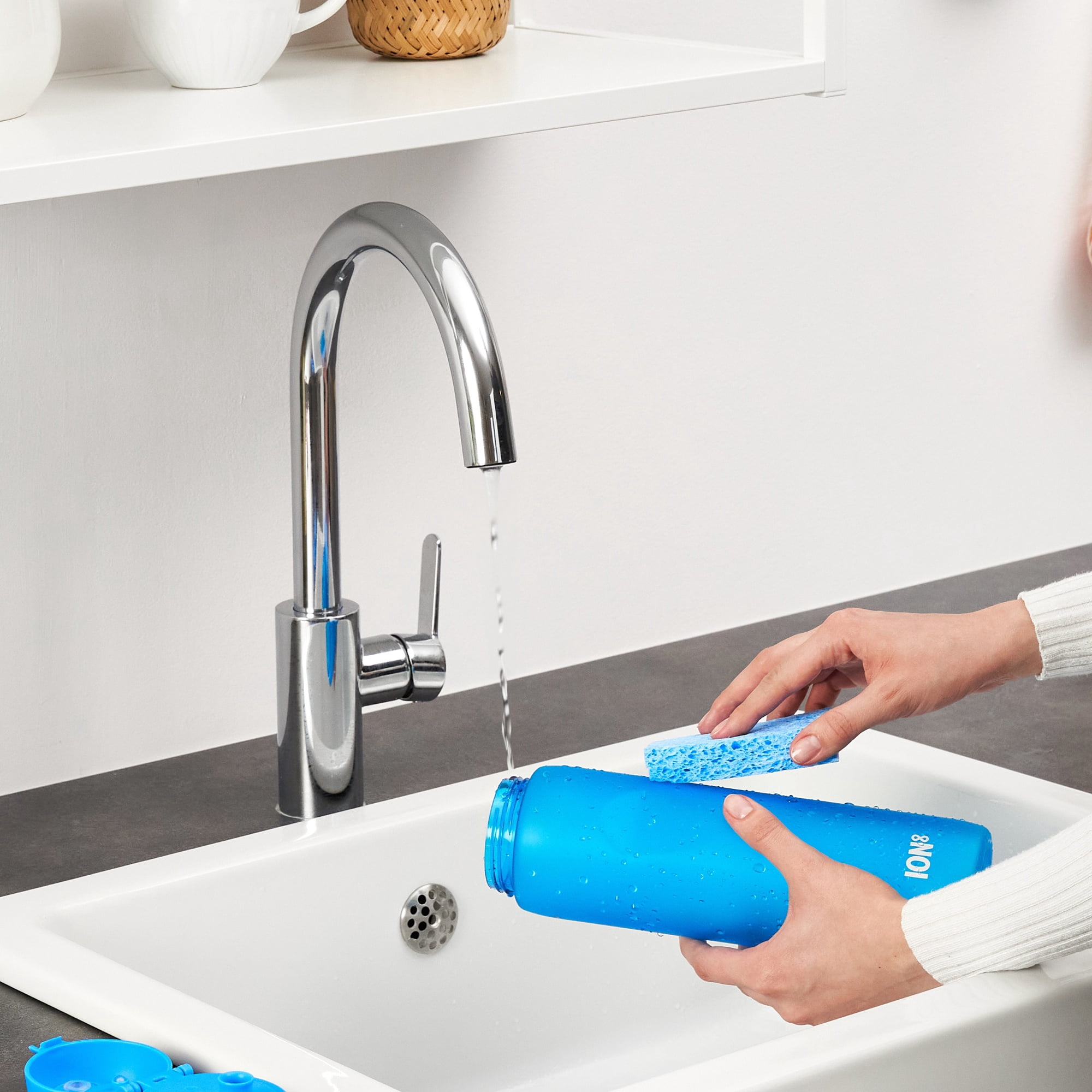 ION8 Leak Proof Flip-Top 1 Litre Water Bottle, BPA Free, Dishwasher-Safe, Blue, 1000ml (32oz)