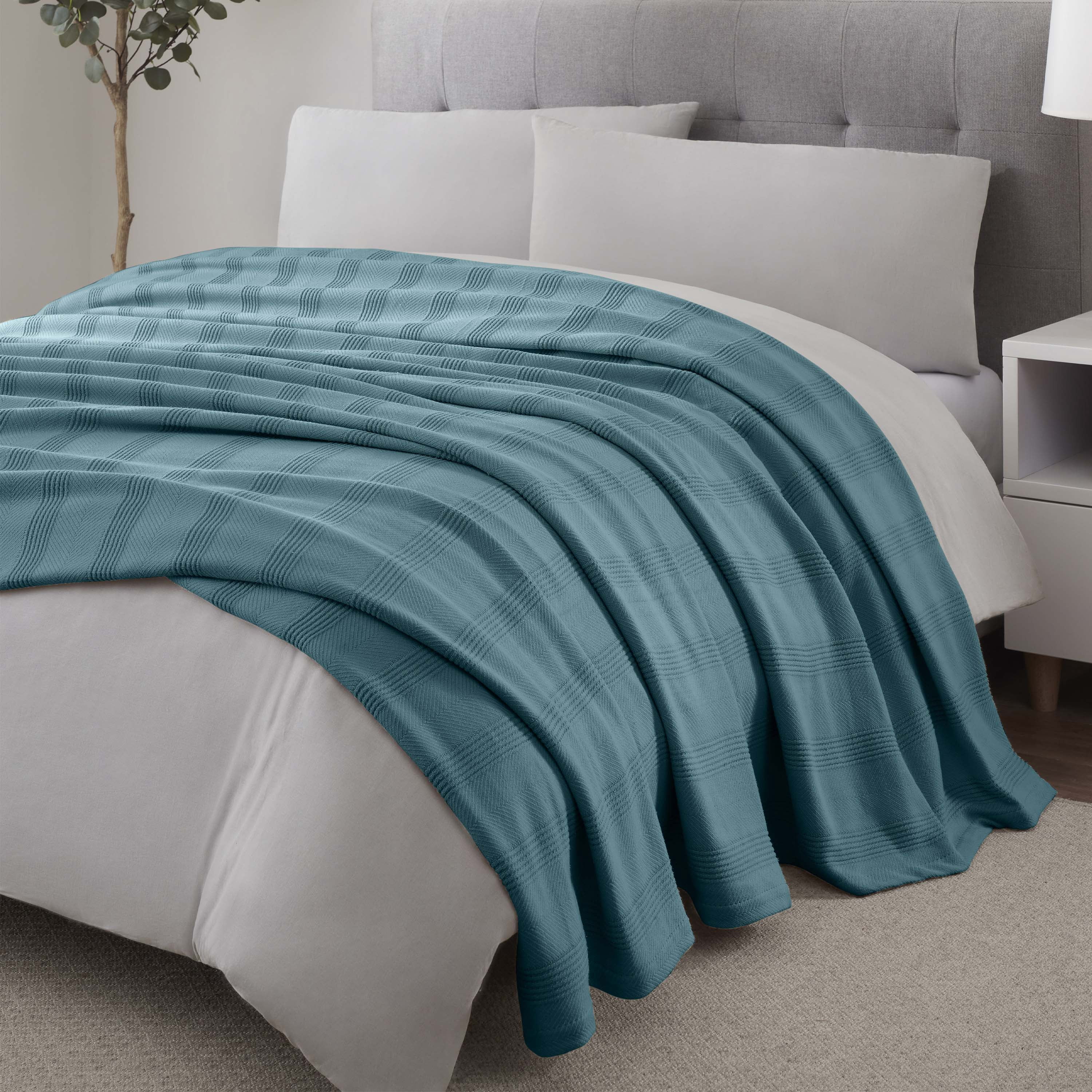 Lightweight Breathable 100% Cotton Knit Blanket – All-Season Bed Blanket – King Size – Blue