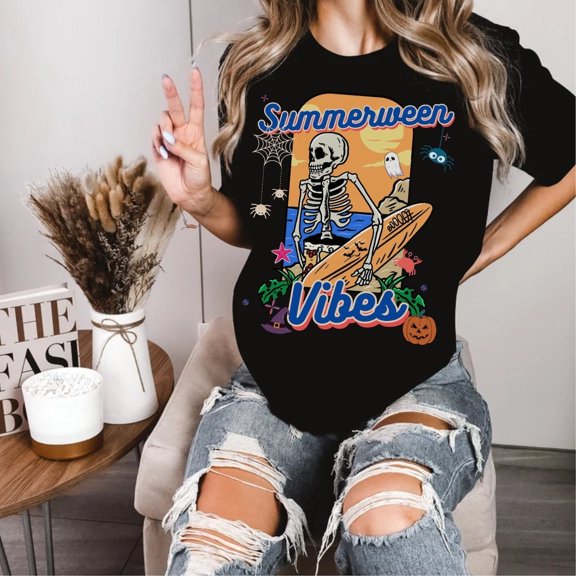 Summerween Party Shirt,Flamingo Halloween,Summerween Cute Spooky Summer Ghost and Bat Whimsigoth Halloween Lover T-Shirt