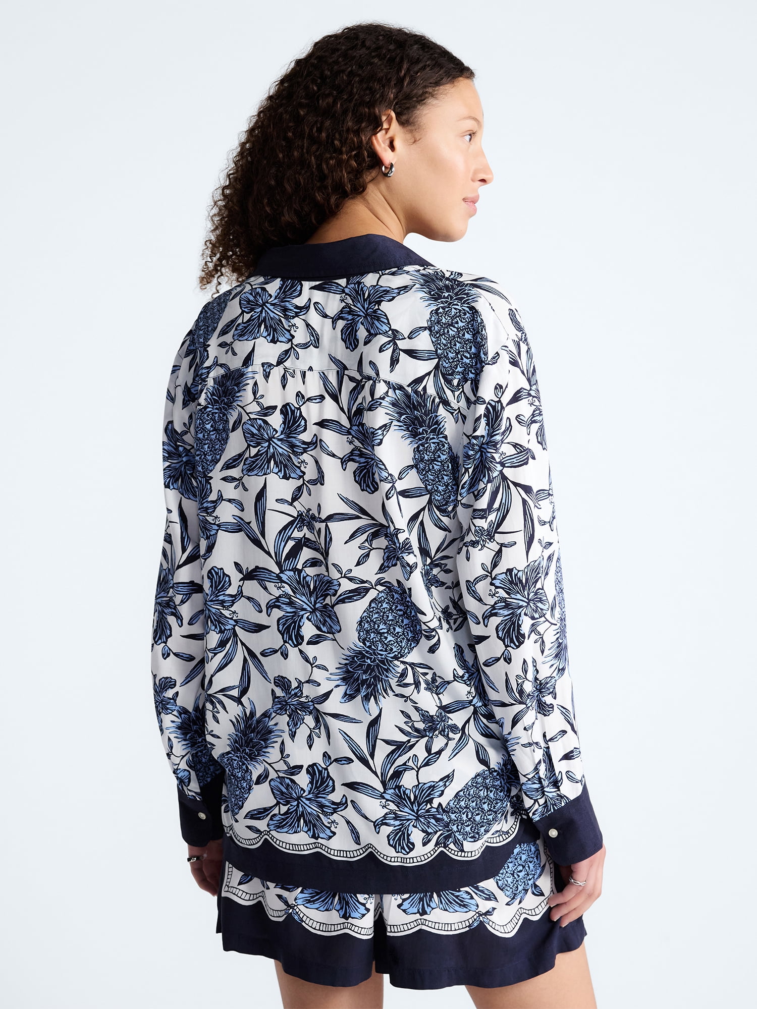 Free Assembly Women's and Women’s Plus Pineapple Print Shirt with Long Sleeves, Sizes XS-4X