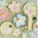 thumbnail image 2 of Servilletas desechables Meri Meri con forma de flor de 3 capas, paquete de 16, 2 of 8
