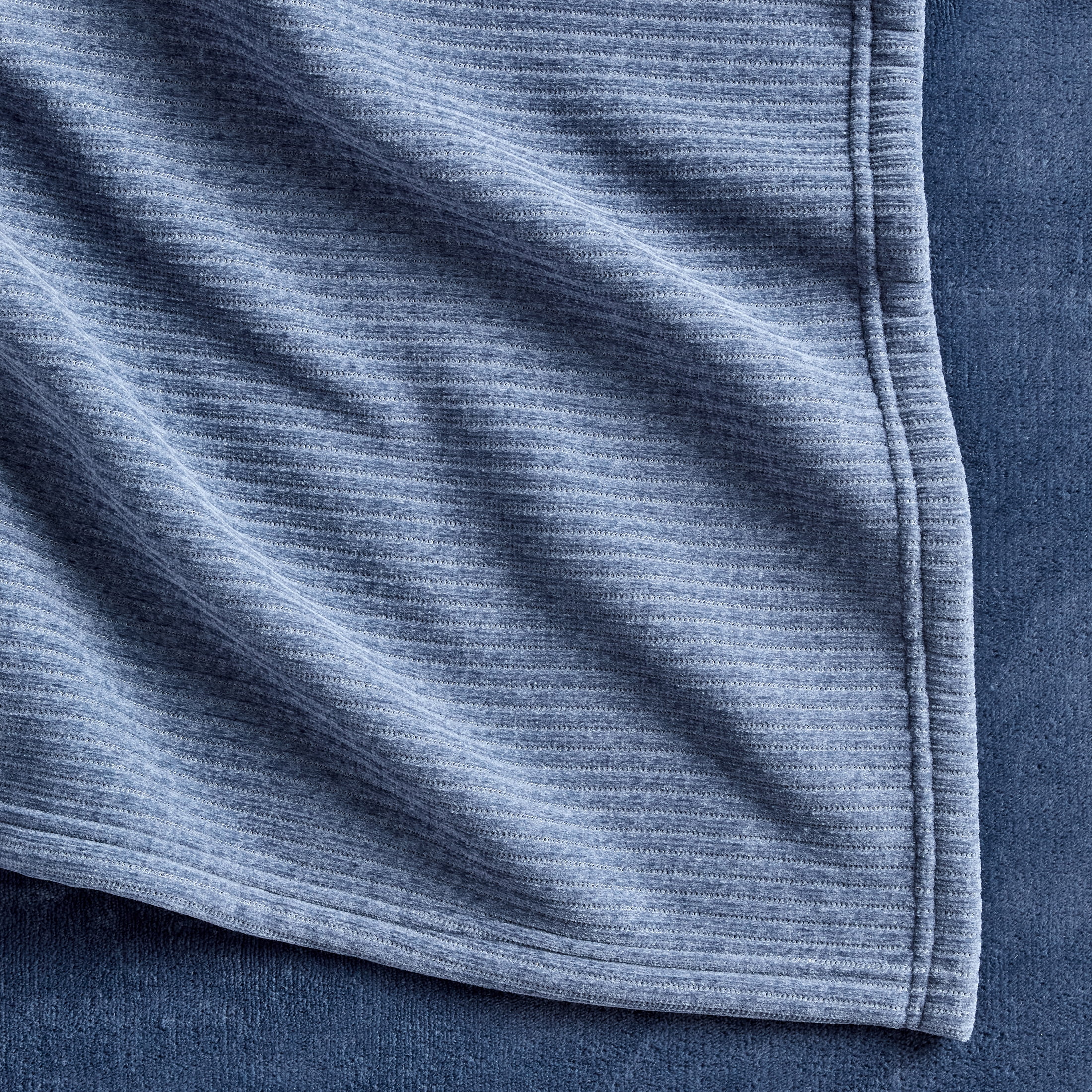 Better Homes & Gardens Reversible Chenille-to-Plush Bed Blanket, Indigo, King Size, 108 x 92 in