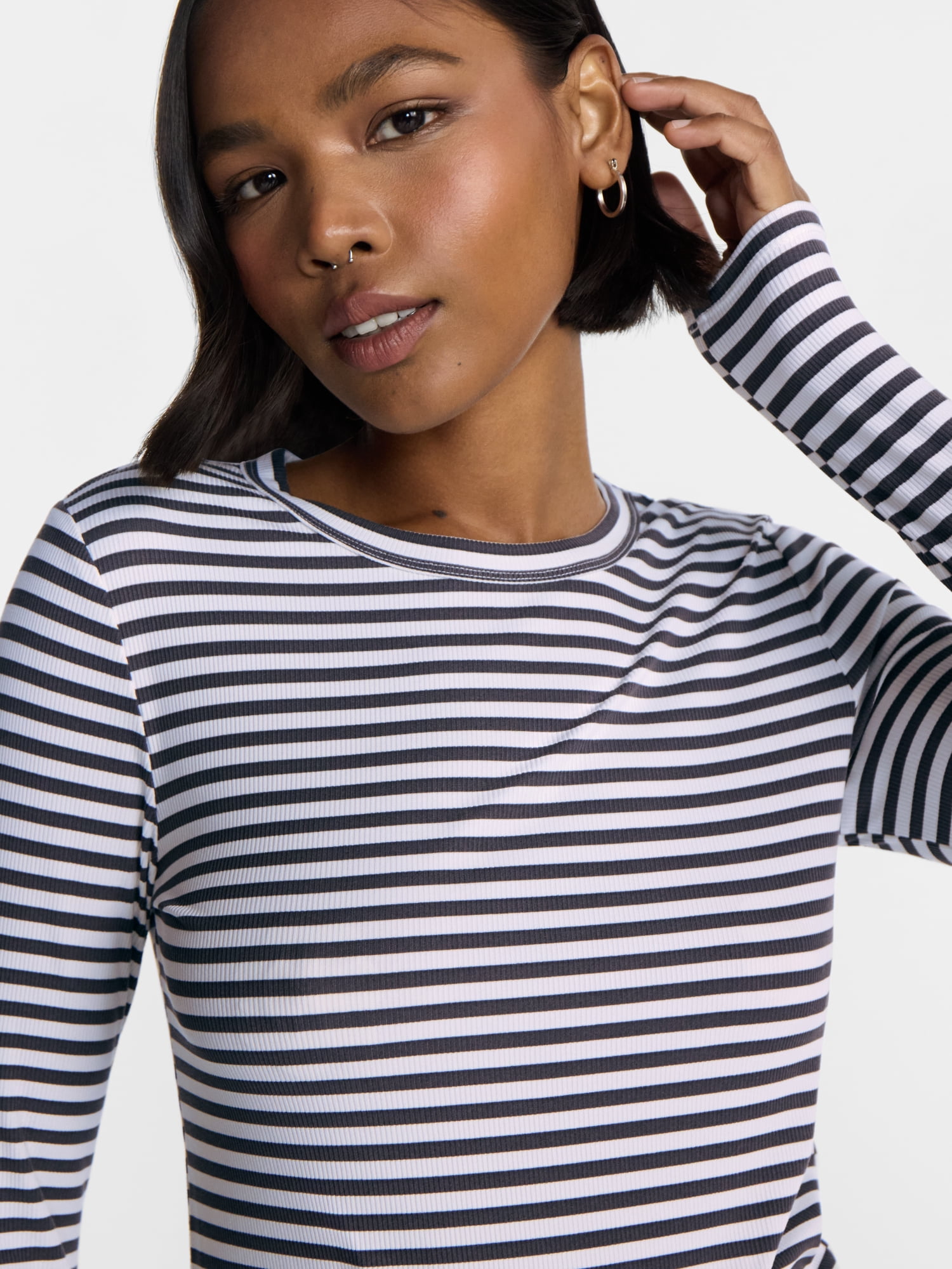 No Boundaries Ribbed Crewneck Tee with Long Sleeves, Women's and Women's Plus XXS-4X