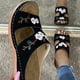 thumbnail image 5 of Jumpingount Sandalias de goma para mujer, 2 uds., perfectas para lugares de entretenimiento de verano, pantuflas para mujer, talla 5, pantuflas Calzado negro44, 5 of 6