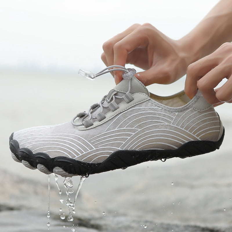 Season New Upstream Shoes Men's Lightweight Breathable Wading Beach Shoes-Cut Outdoor Hiking Shoes