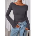 thumbnail image 2 of Camiseta PRETTYGARDEN Otoño 2025 Crop Top de Manga Campana en Gris Oscuro M, 2 of 8