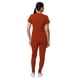 thumbnail image 2 of Conjunto médico deportivo moderno Adar Pro para mujer - Top médico moderno con cuello en V y pantalones médicos tipo jogging para yoga - P9500 - Ocre rojo - L, 2 of 5