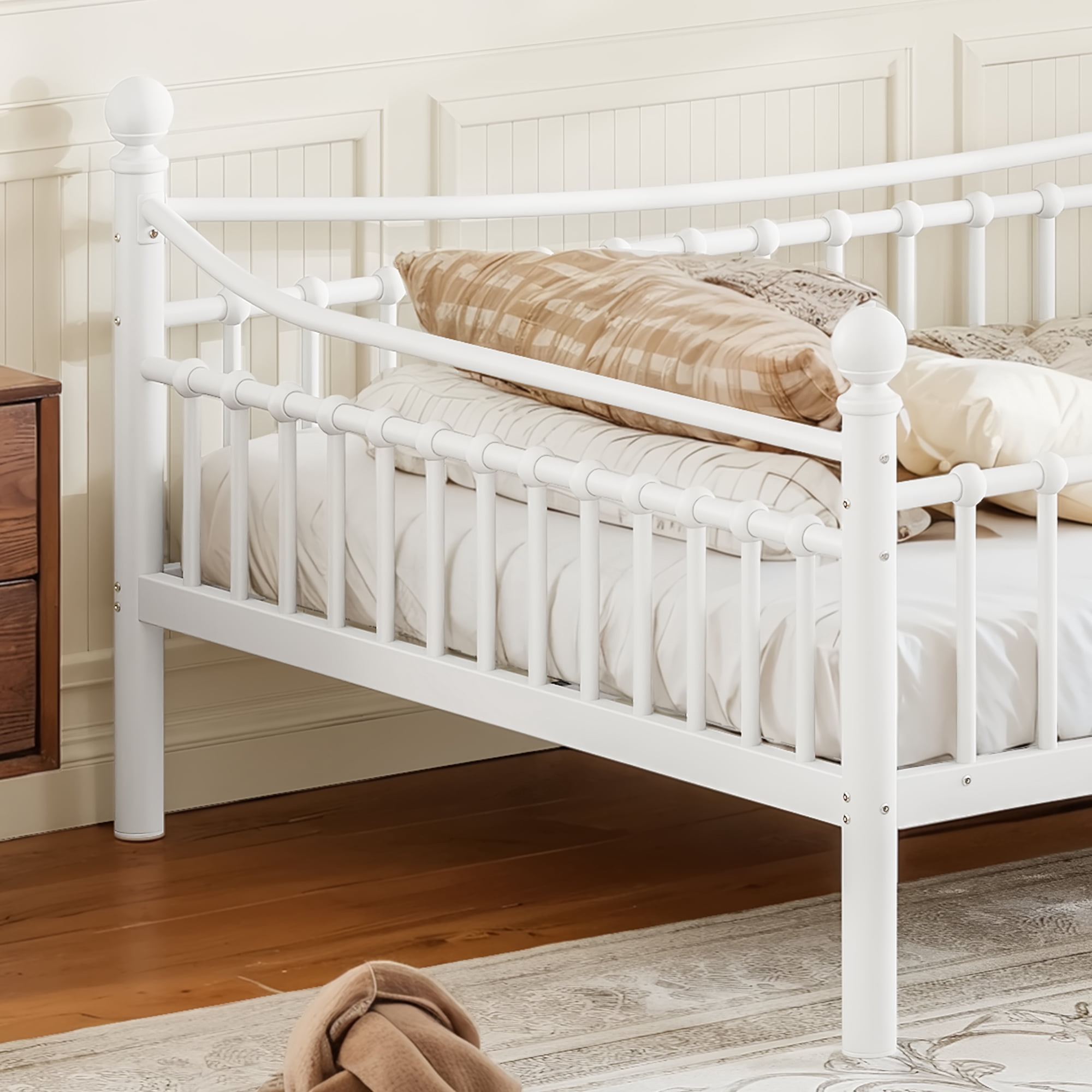 Leumius Full over Full Metal Bunk Bed with Unique Curved Guardrail Design, Round Tube Bunk Bed Frame, Metal Bunk Bed Frame for Kids Teens Adults White