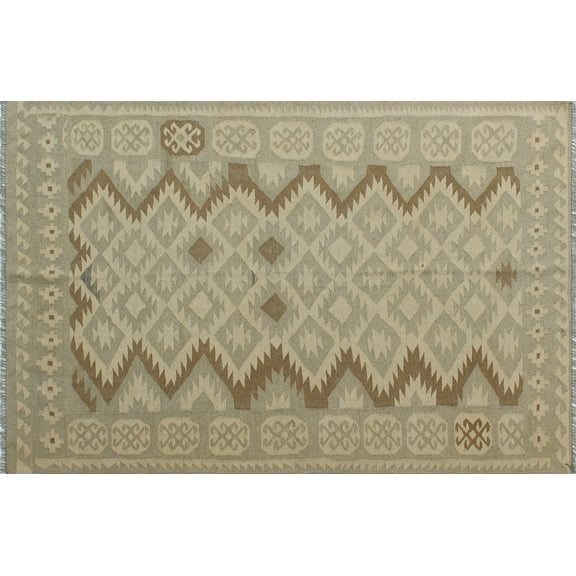 Winchester Fevzi Ivory/Grey Rug, 5'2" x 7'8"