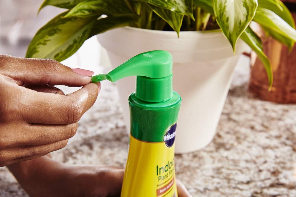 Liquid Indoor Plant Food - 8 Oz - Feeds All Indoor Houseplants - Including Edibles - Instantly / 6 Pack
