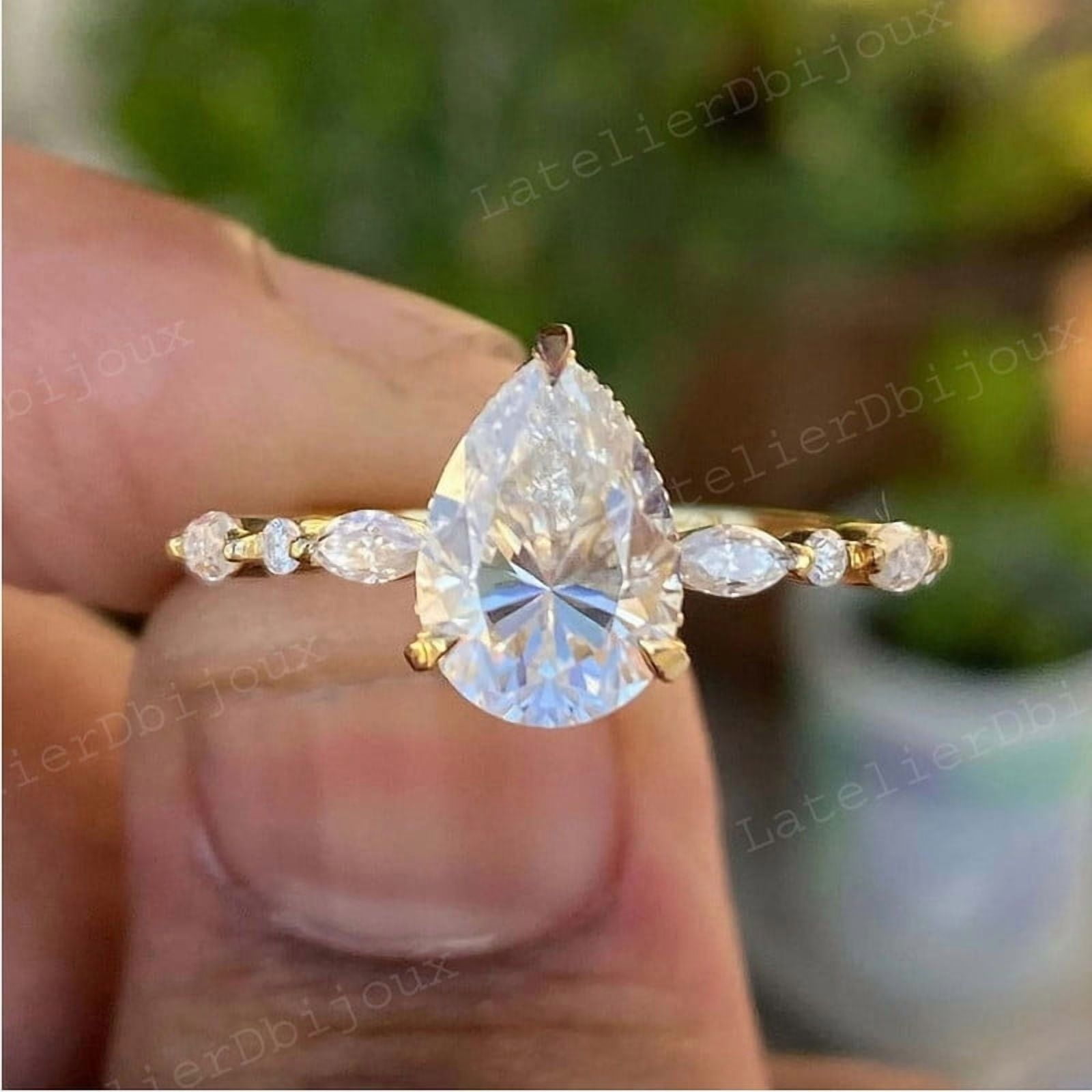 LATELIERDBIJOUX 2CT Pear Moissanite Hidden Halo Engagement Ring For Women, Delicate Bridal Gift Ring