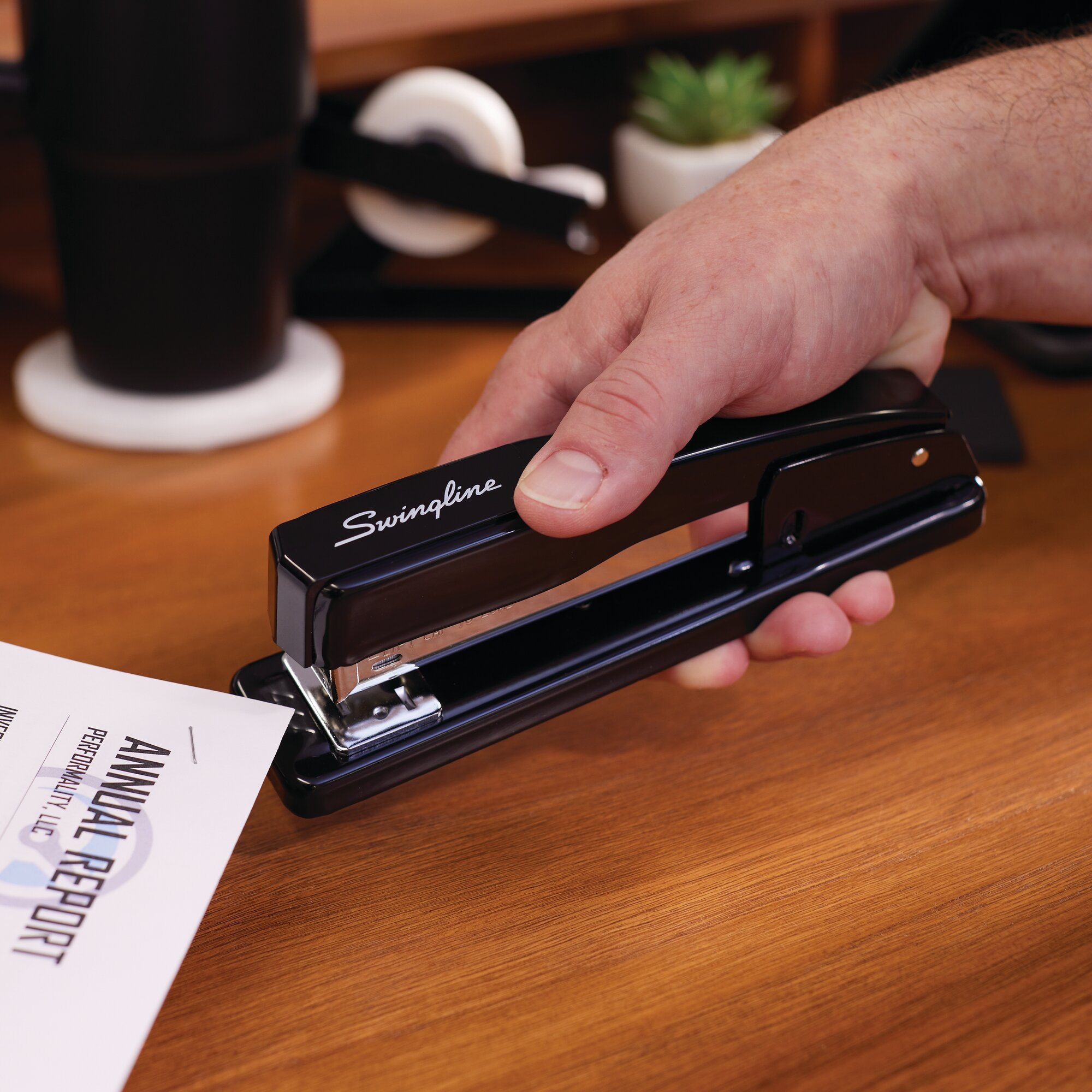 Swingline Commercial Desk Stapler, Black, 20-Sheet Capacity photo 5