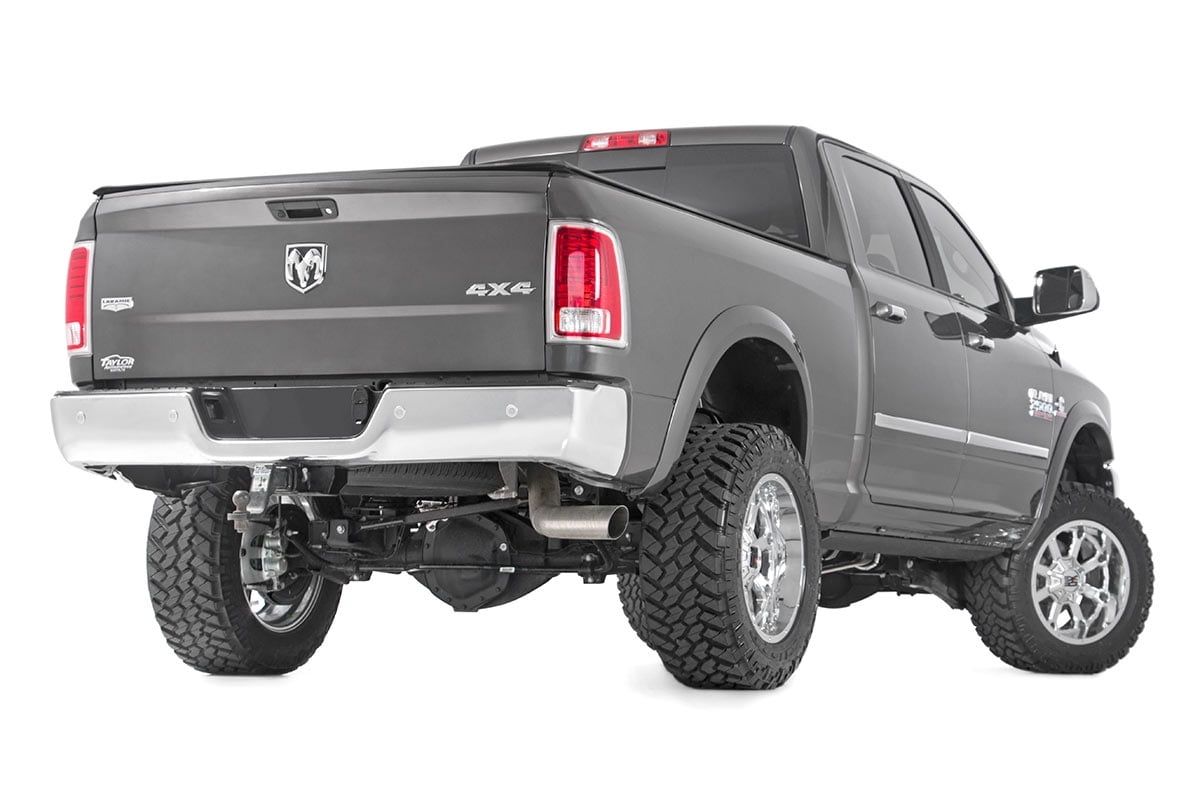 Rough Country 2.5" Lift Kit w/M1 Shocks for 2014-2026 Ram 2500 4WD - 30240